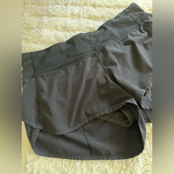 Lululemon Black 2.5 Inch Speed Short - Picture 8 of 8